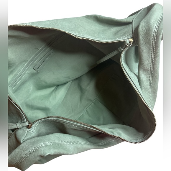 FREE PEOPLE Slouchy Carryall Bag Spearmint NWOT! - Picture 3 of 3